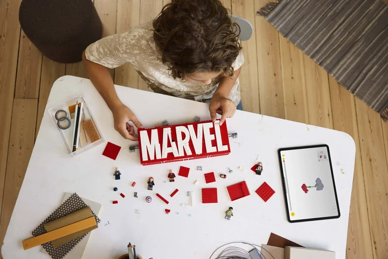 MARVEL Logo - View 5