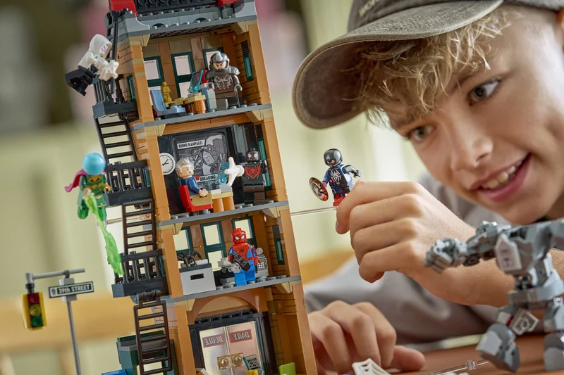 Spider-Man vs. Mysterio: The Daily Bugle - View 5
