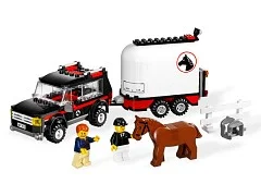 4WD with Horse Trailer - View 2