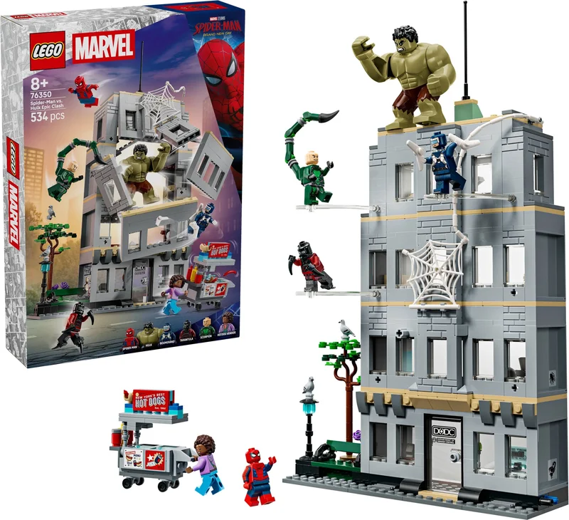 Spider-Man vs. Hulk Epic Clash - View 3