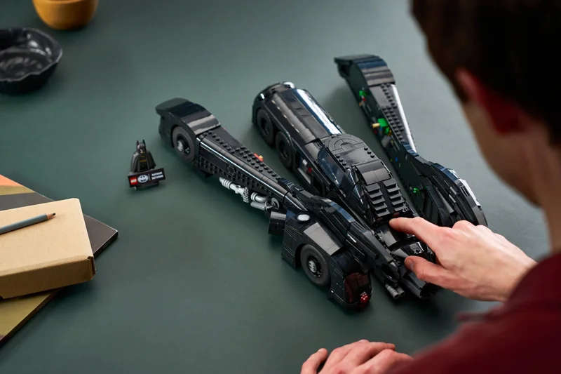 Batman Returns Batmobile - View 8