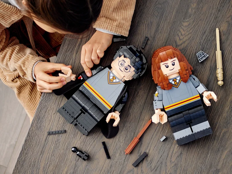 Harry Potter & Hermione Granger - View 4