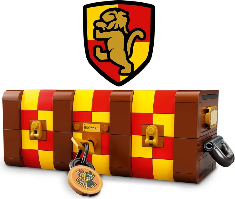 Hogwarts Magical Trunk - View 7