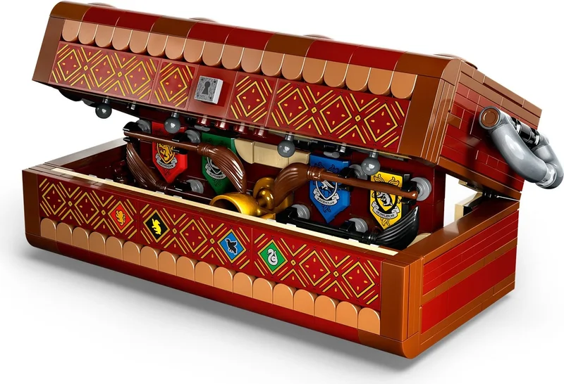 Quidditch Trunk - View 8
