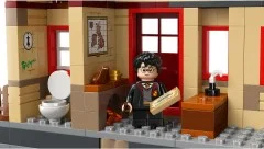 Hogwarts Express & Hogsmeade Station - View 5