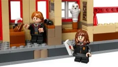 Hogwarts Express & Hogsmeade Station - View 6