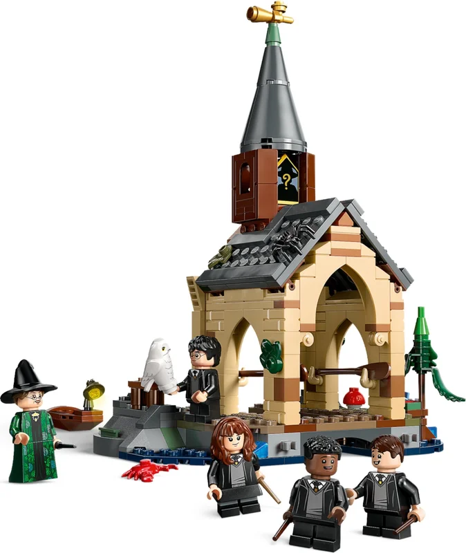Hogwarts Castle Boathouse - View 2