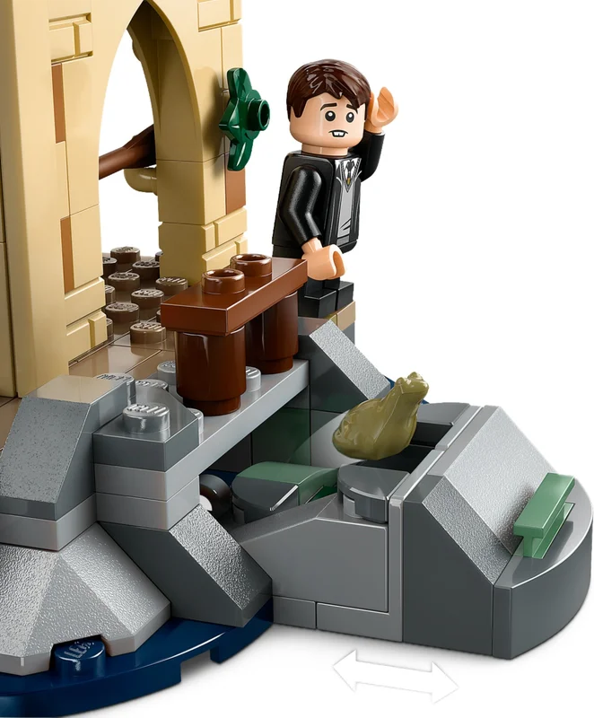 Hogwarts Castle Boathouse - View 4