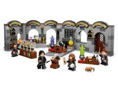 Hogwarts Castle: Potions Class - View 2