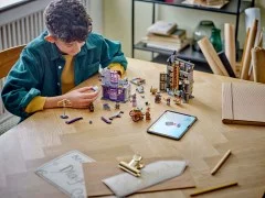 Ollivanders & Madam Malkin’s Robes - View 8
