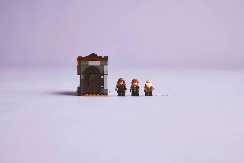 Hogwarts Castle: Charms Class - View 4