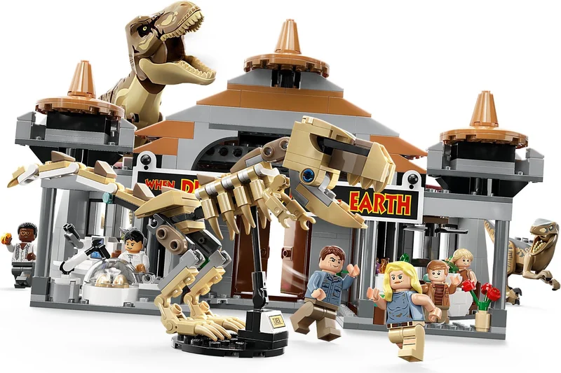 Visitor Center: T. rex & Raptor Attack - View 3