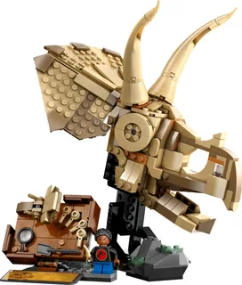 LEGO 76969-1 Dinosaur Fossils: Triceratops Skull — 468 pieces, Jurassic World theme