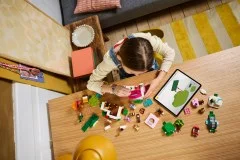 Creative Houses: Seasons of Fun - View 4