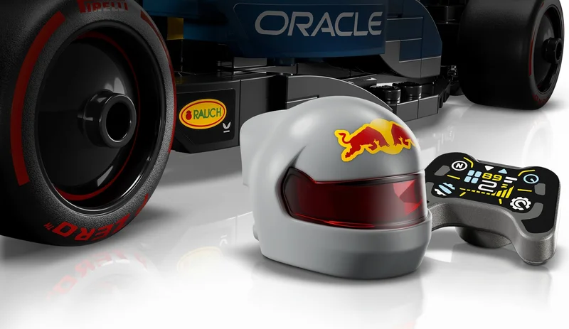 Oracle Red Bull Racing RB20 F1 Race Car - View 6