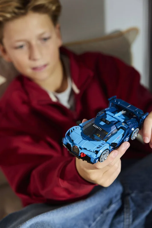 Bugatti Vision GT Hyper Sports Car - View 7