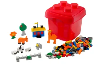 LEGO 7831-1 Make-Believe Bucket — 200 pieces, Creator theme