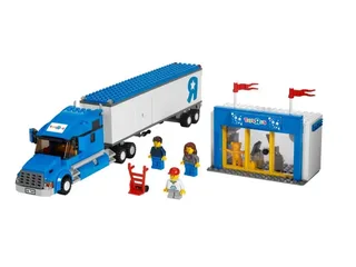 LEGO 7848-1 Toys 'R' Us Truck — 356 pieces, released 2010