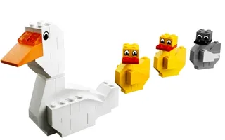 LEGO 7870-1 Hans Christian Andersen Bucket — 503 pieces, Creator theme