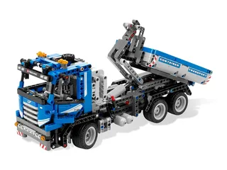 LEGO 8052-1 Container Truck — 686 pieces, released 2010