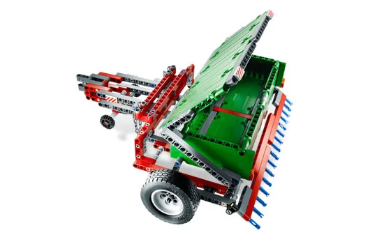 Tractor with Trailer - View 8