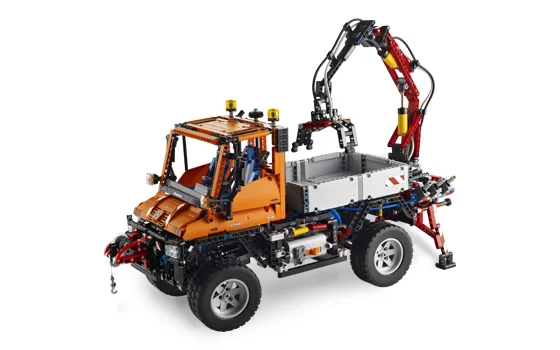 Mercedes-Benz Unimog U400 - View 2