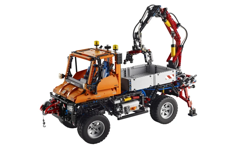 Mercedes-Benz Unimog U400 - View 3