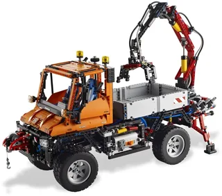LEGO 8110-1 Mercedes-Benz Unimog U400 — 2048 pieces, released 2011