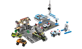 LEGO 8211-1 Brick Street Getaway — 552 pieces, Racers theme