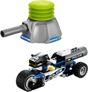 LEGO 8221-1 Storming Enforcer — 96 pieces, Racers theme