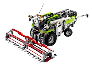 LEGO 8274-1 Combine Harvester — 1025 pieces, released 2007