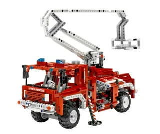 LEGO 8289-1 Fire Truck — 1035 pieces, released 2006