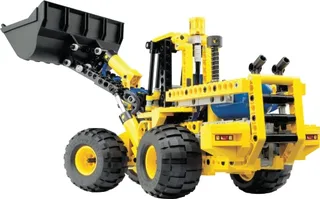 LEGO 8464-1 Pneumatic Front End Loader — 583 pieces, released 2001