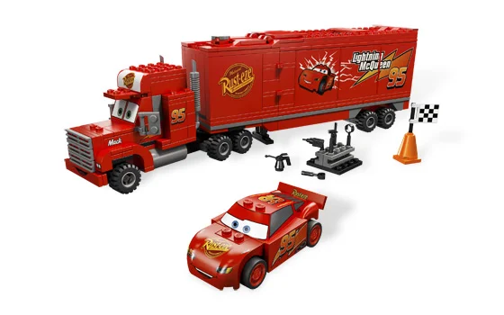 Mack's Team Truck - View 2