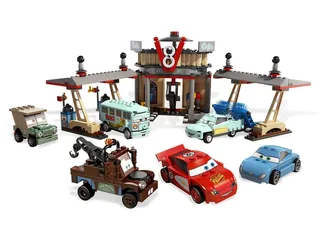 LEGO 8487-1 Flo's V8 Café — 254 pieces, Cars theme