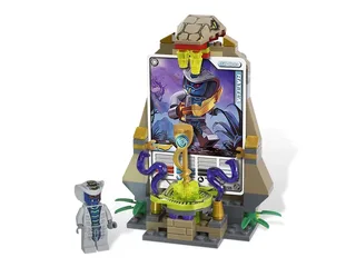 LEGO 850445-1 Character Card Shrine — 88 pieces, released 2012