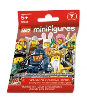 LEGO 8831-0 Series 7 - Random Bag — 31 pieces, Collectible Minifigures theme