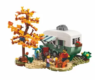 LEGO 910041-1 Camping Adventure — 667 pieces, released 2025
