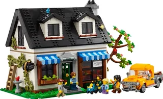 LEGO 910050-1 Antique Shop — 1918 pieces, released 2025