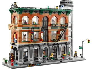 LEGO 910054-1 The Art Factory — 2570 pieces, BrickLink Designer Program theme