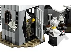 The Crazy Scientist & His Monster - View 5