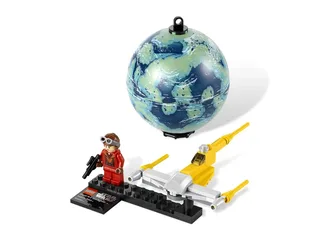 LEGO 9674-1 Naboo Starfighter & Naboo — 56 pieces, released 2012