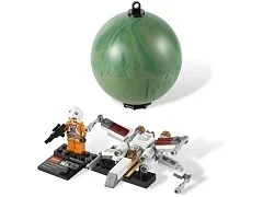 X-wing Starfighter & Yavin 4 - View 5