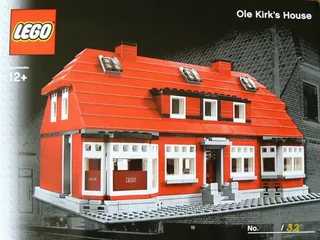 LEGO LIT2009-1 Ole Kirk's House (LEGO Inside Tour Version) — 910 pieces, released 2009