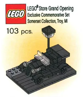 LEGO TROY-1 LEGO Store Grand Opening Exclusive Set, Somerset Collection, Troy, MI — 103 pieces, released 2010